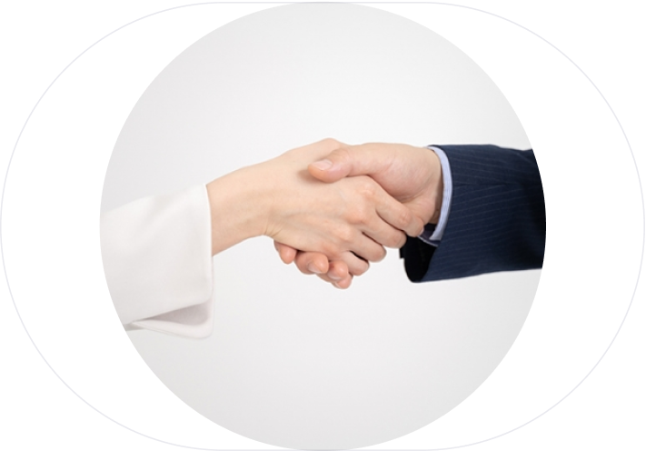 握手しているイメージ